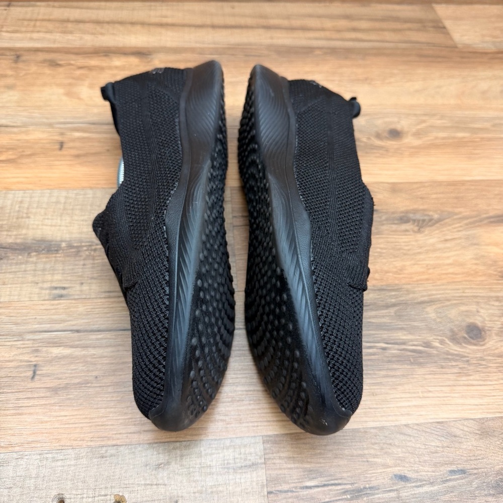 Skechers Microburst 2.0 Irresistible Shoes size Women 9.5  black Slip On Loafer - Picture 6 of 8